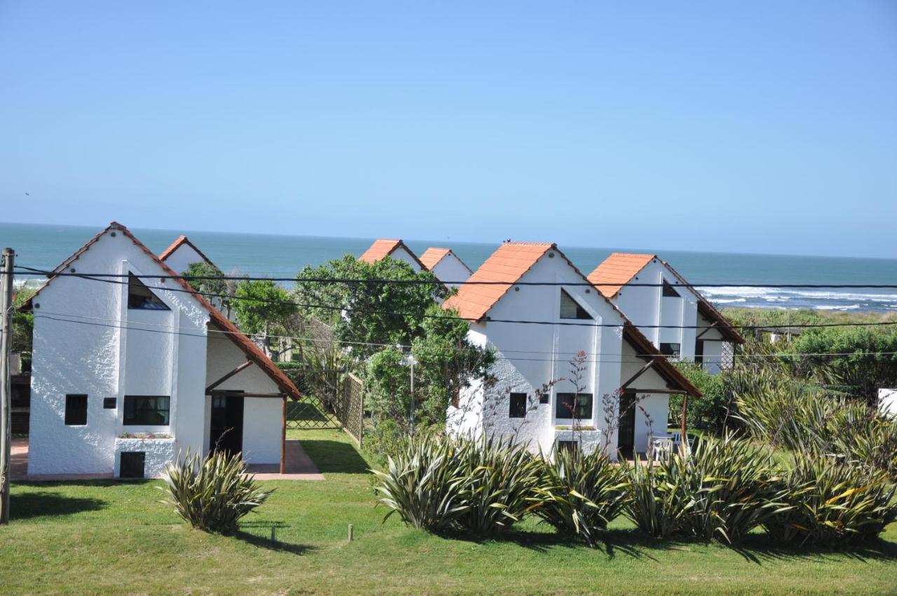 לה פלומה Bungalows Costa Esmeralda מראה חיצוני תמונה