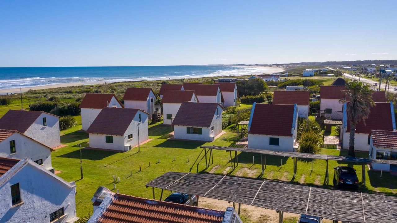 לה פלומה Bungalows Costa Esmeralda מראה חיצוני תמונה