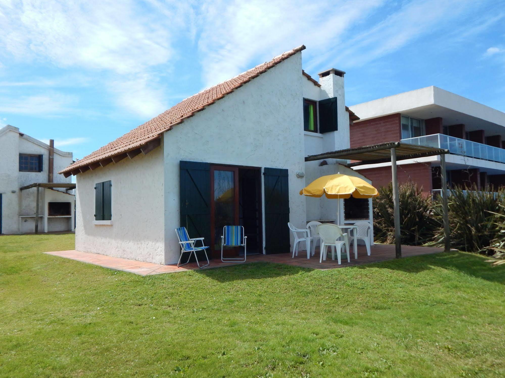 לה פלומה Bungalows Costa Esmeralda מראה חיצוני תמונה
